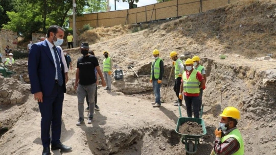 Tarihi hamamda restorasyon çalışmaları başladı