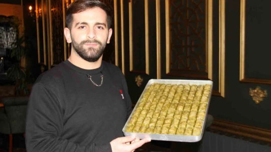 Elazığ'da tatlıcıların bayram mesaisi başladı