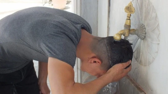 Elazığ'da termometreler 47 dereceyi gösterdi, caddeler boş kaldı