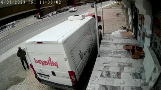 Elazığ'da tır kamyona çarptı: 1 yaralı