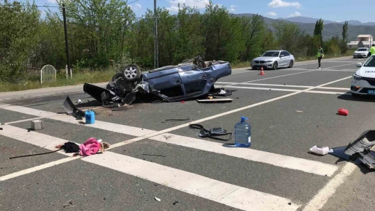 Elazığ'da trafik kazası: 1'i ağır 3 yaralı