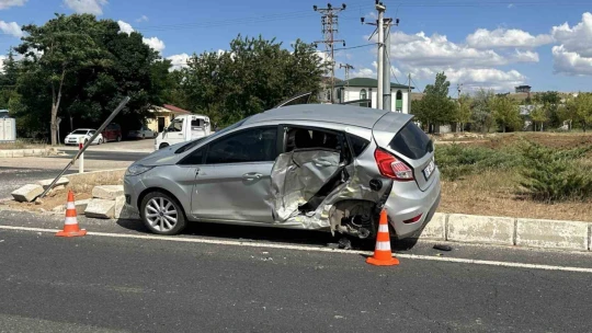 Elazığ'da trafik kazası: 1'i ağır 4 yaralı