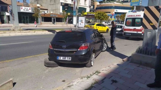 Elazığ'da trafik kazası: 1 yaralı