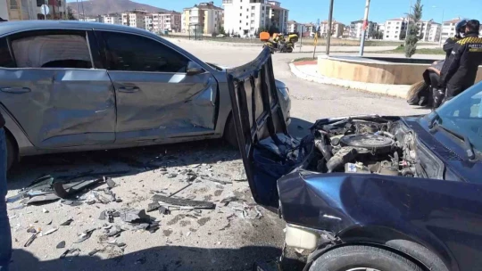 Elazığ'da trafik kazası: 1 yaralı