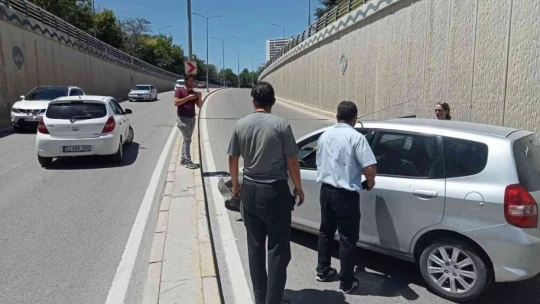 Alt geçitte trafik kazası: 2 yaralı