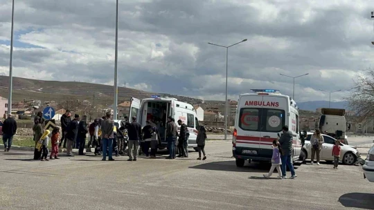 Elazığ'da trafik kazası: 3 yaralı