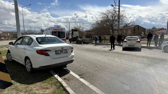 Elazığ'da trafik kazası: 3 yaralı