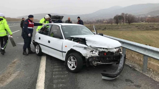 Elazığ'da trafik kazası: 4'ü çocuk 7 yaralı