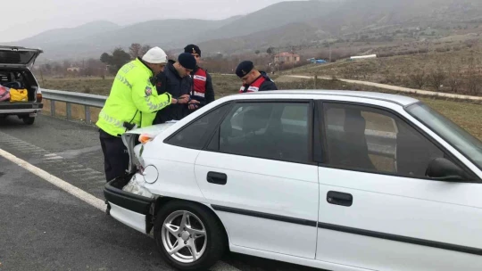 Elazığ'da trafik kazası: 4'ü çocuk 7 yaralı