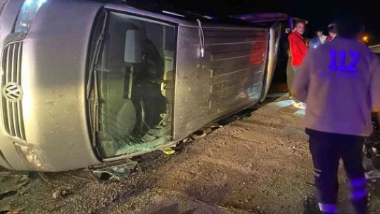 Elazığ'da transit yan yattı: 4 yaralı