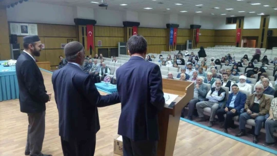 Elazığ'da umre seminerleri başladı