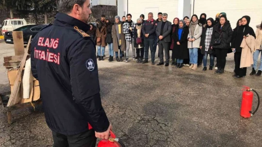 Elazığ'da üniversite öğrencilerine yönelik yangın eğitimi ve tatbikatı