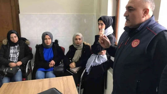 Elazığ'da üniversite öğrencilerine yönelik yangın eğitimi ve tatbikatı