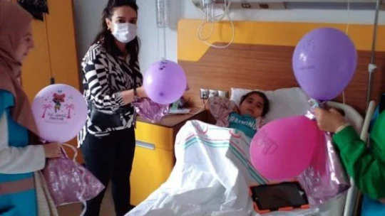 Elazığ'da üniversite öğrencilerinden anlamlı ziyaret