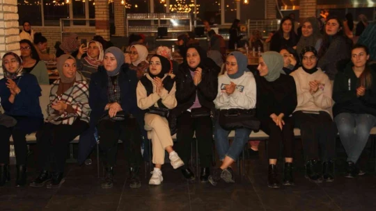 Elazığ'da üniversiteli öğrenciler yöresel yemeklerle buluştu