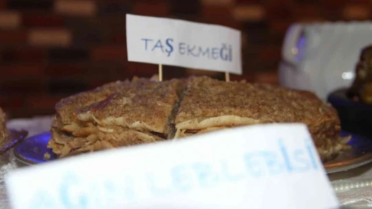 Elazığ'da üniversiteli öğrenciler yöresel yemeklerle buluştu