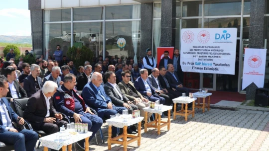 Elazığ'da üreticilere süt sağım makinası desteği