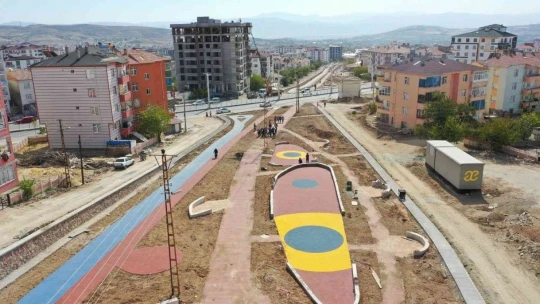 Elazığ'da üst yapı çalışmaları sürüyor