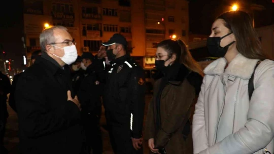Elazığ'da Valilikten vatandaşlara çorba ikramı