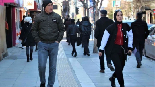 Elazığ'da vatandaşlar maske takmamaya çabuk alıştı