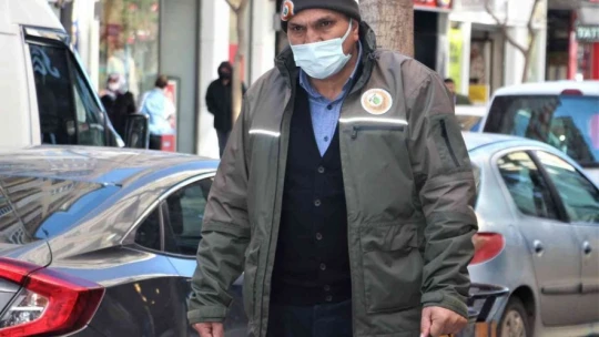 Elazığ'da vatandaşlar maske takmamaya çabuk alıştı
