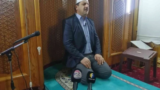 Elazığ'da vatandaşlar sabah namazında buluştu