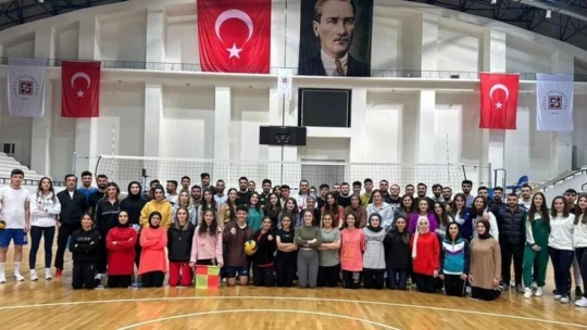 Elazığ'da voleybol hakem kursu gerçekleştirildi