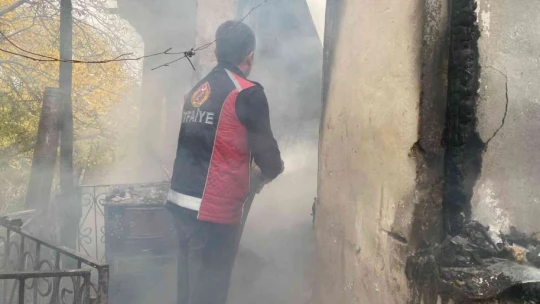 Elazığ'da yangın: 1 yaralı
