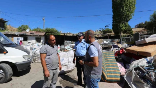 Elazığ'da yelek ve yaka kartı olmayan toplayıcılara yaptırım uygulanacak