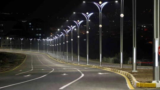 Elazığ'da yeni bulvarda çalışmalar tamamlandı