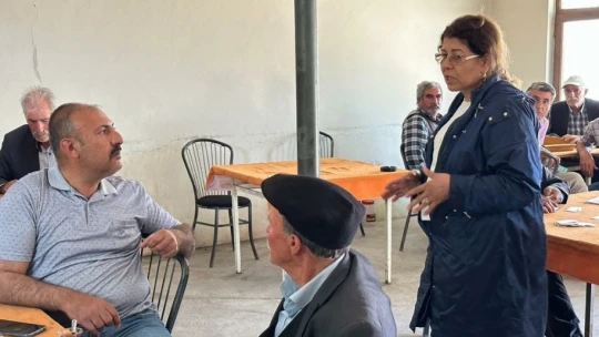 Elazığ'da yetiştiriciler keneye karşı bilgilendirildi