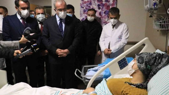 Elazığ'da yılın ilk bebeklerine Ömer Asaf ve Esra ismi verildi
