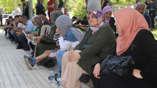 Elazığ'da YKS'nin ilk oturum heyecanı başladı