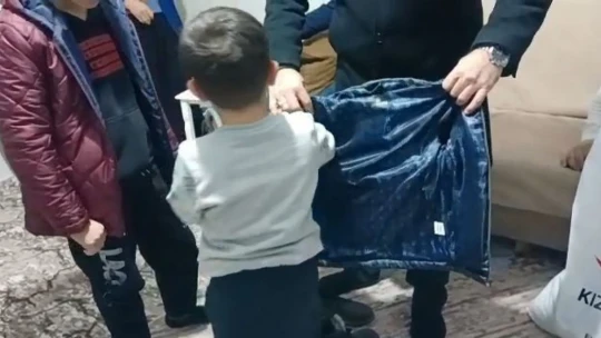 Elazığ'da yürüme engelli vatandaşın tekerlekli sandalye talebi karşılandı