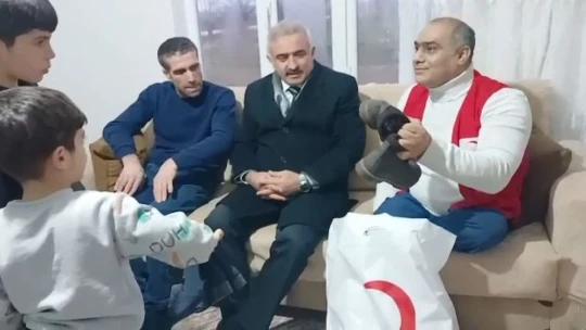 Elazığ'da yürüme engelli vatandaşın tekerlekli sandalye talebi karşılandı