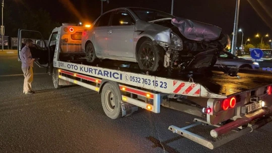 Elazığ'da zincirleme trafik kazası: 2 yaralı