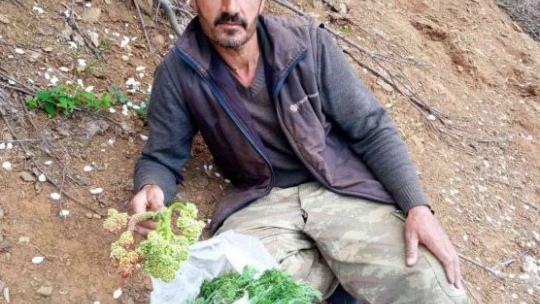 Elazığ'da zorlu ışkın mesaisi sürüyor