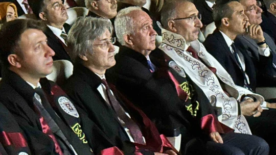 Elazığ'daki mezuniyet töreninde gözyaşları sel oldu