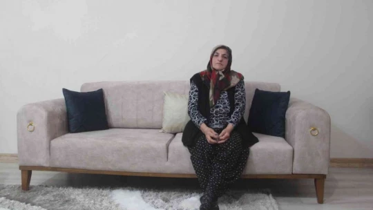 Elazığ depreminde kızını kaybeden acılı anne: '3 yıl hiç unutamadım, sanki kızımı yeni gömdüm'