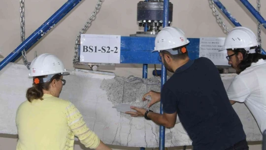 Kışın Beton Dökerek Dünyada Bir İlke İmza Attılar