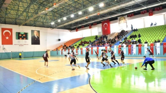 Elazığ derbisinde gülen Gençlikspor oldu
