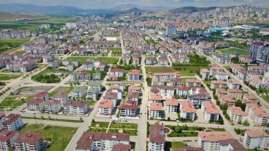 Elazığ Emlakçılar Odası Başkanı Albayrak: 'Yıkılan binalar yapıldıktan sonra kira fiyatları düşecektir'
