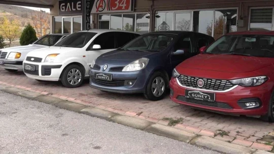 Elazığ Galericiler Sitesi Başkanı Yılmaz: 'Matrah düzenlemesiyle birlikte bayilere araba almaya giden vatandaşlar araç alamadı'