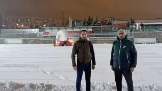 Elazığ GSB, stadyumları maça yetiştirmeye çalışıyor