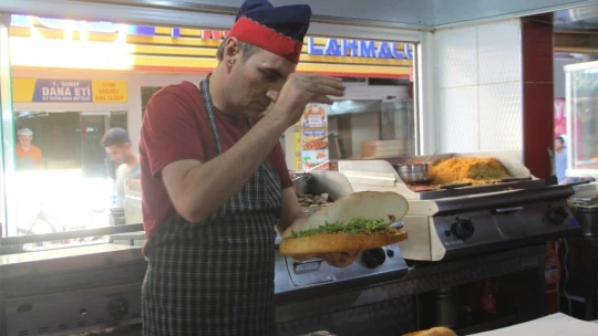 Elazığ hem salçalı köfteye hem de eğlenceye doyacak