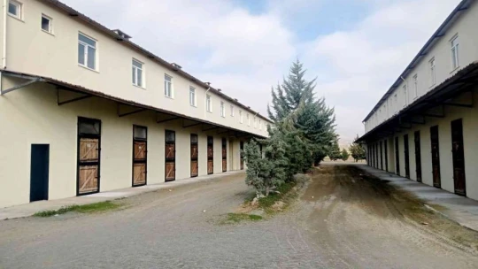 Elazığ Hipodromunda yeni sezon öncesi çalışmalar sürüyor
