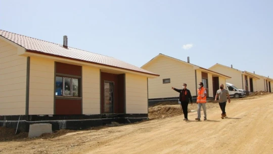 Elazığ'ın 300 köyünde, çelik konutlar yükseliyor