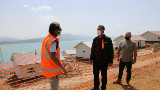 Elazığ'ın 300 köyünde, çelik konutlar yükseliyor