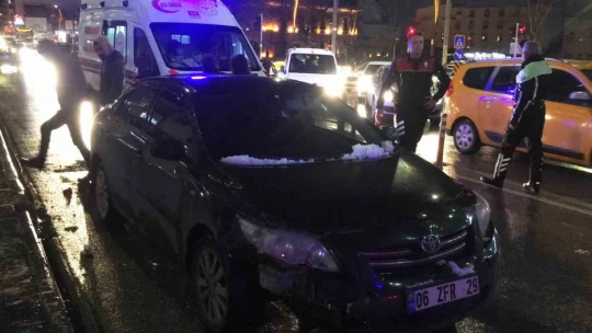 Elazığ'ın en işlek caddesinde bıçaklı kavga: 2 yaralı