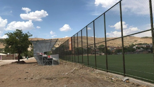 Elazığ'ın ilçelerinde spor tesisleri yükseliyor